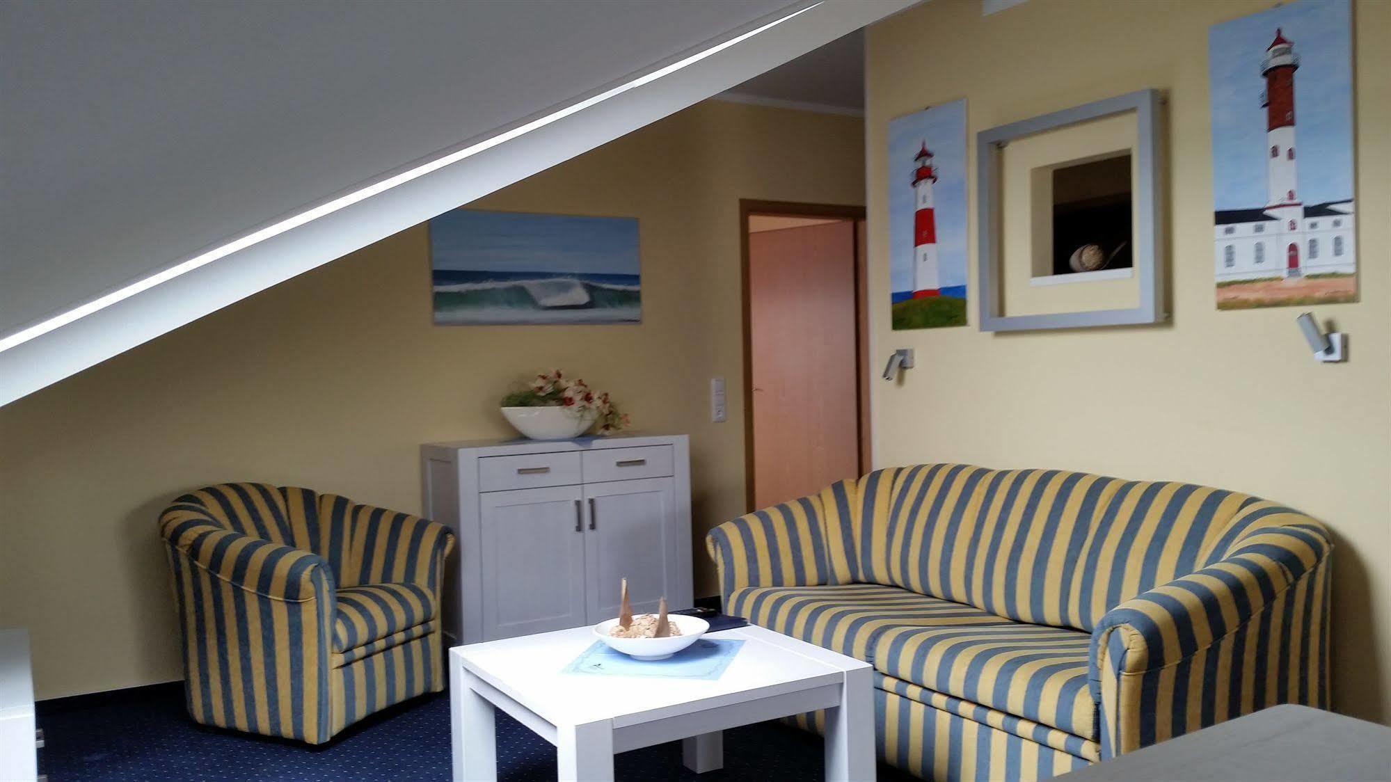 Haffidyll Garni Hotell Rerik Exteriör bild